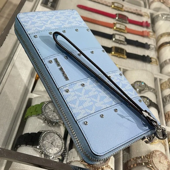 MICHAEL KORS Large Pebbled Leather Continental Wallet Phone Holder Wristlet 
NWT - Picture 11 of 16